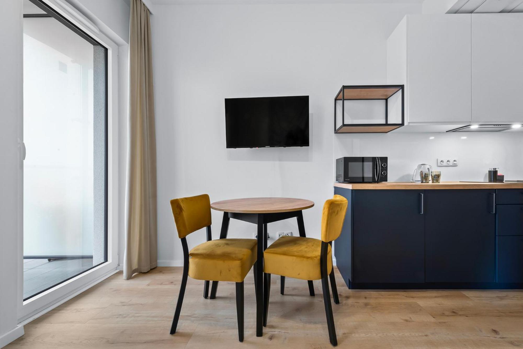 Rentplanet - Apartamenty Kasprzaka Warschau Buitenkant foto