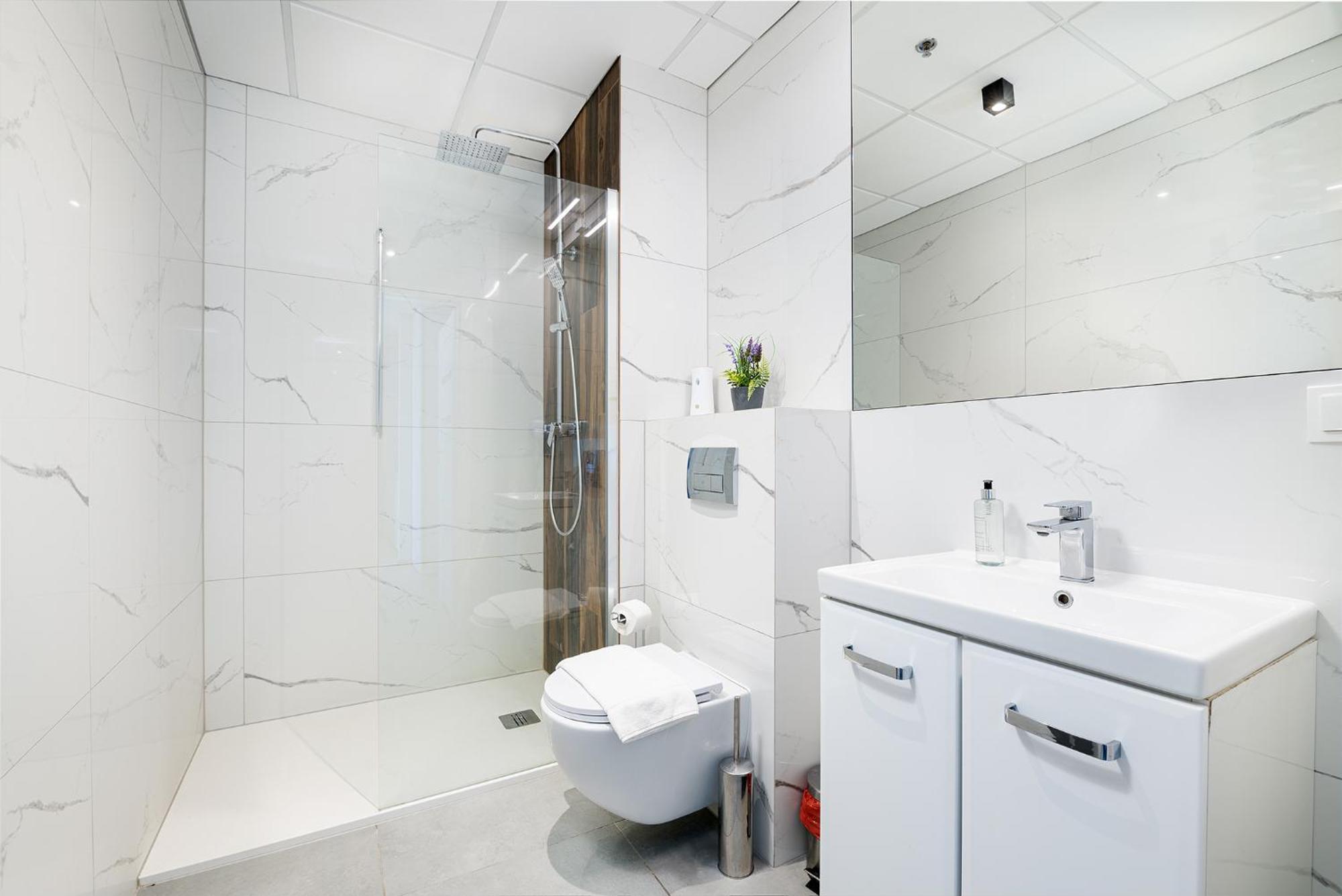 Rentplanet - Apartamenty Kasprzaka Warschau Buitenkant foto