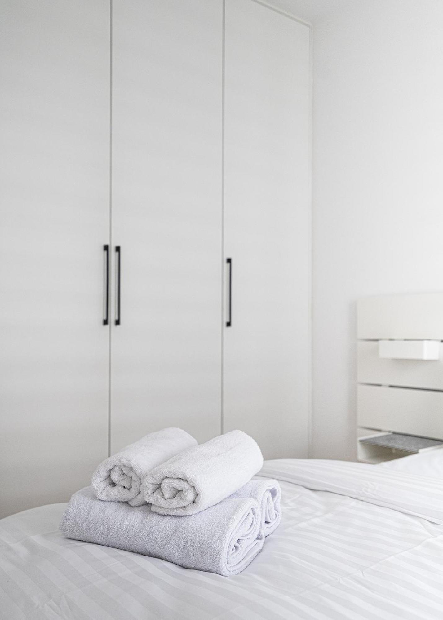 Rentplanet - Apartamenty Kasprzaka Warschau Buitenkant foto