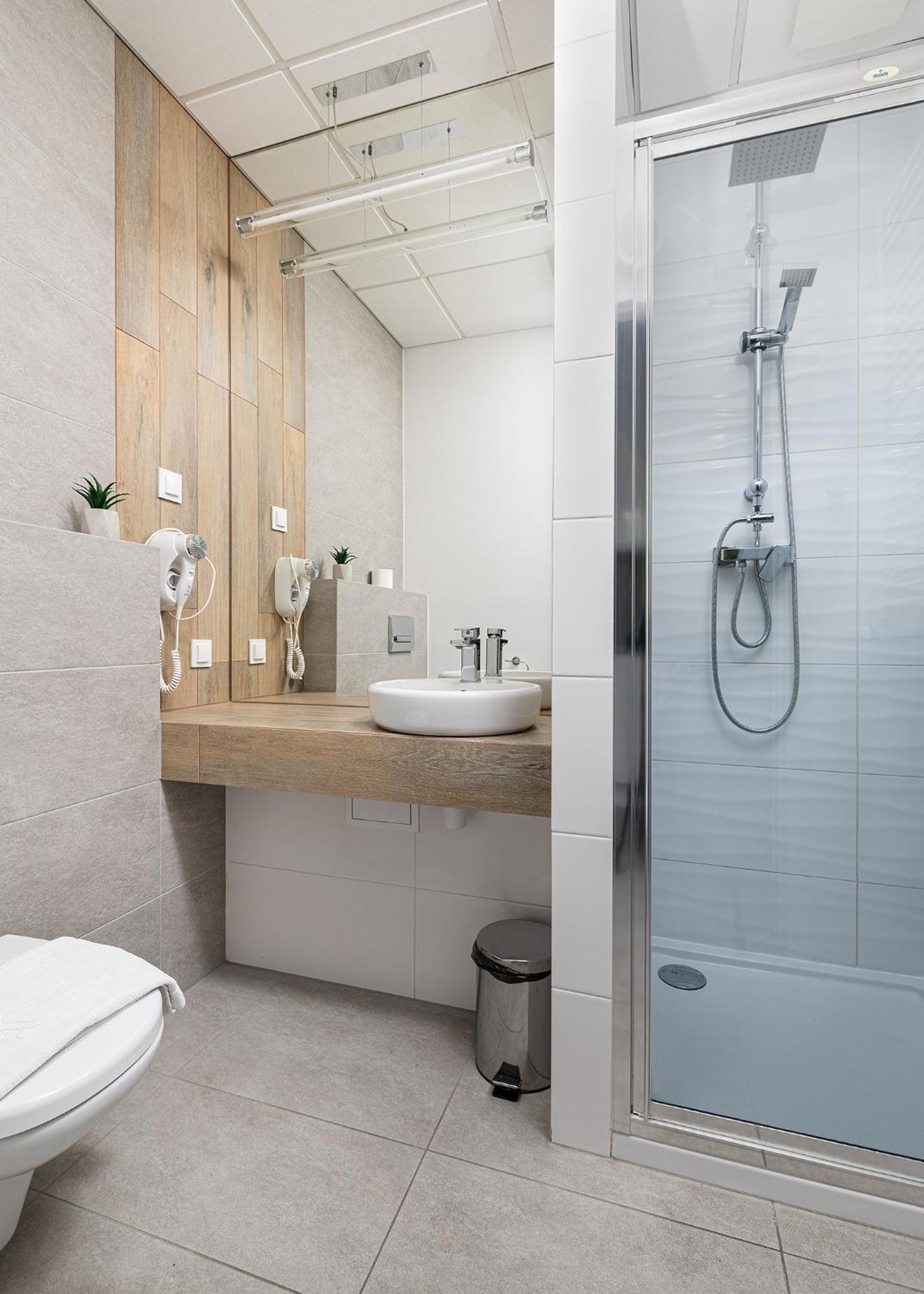 Rentplanet - Apartamenty Kasprzaka Warschau Buitenkant foto